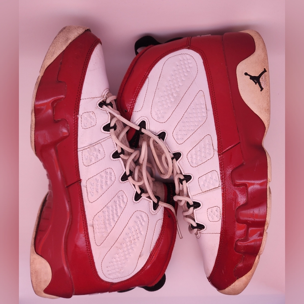 Jordan 9 Retro